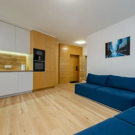 Petrovdom 129-179-191-131 In Rc Nivki Park Space Meets Comfort Apartment Kiew